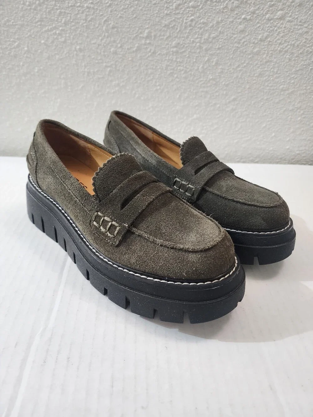 J/Slides Tyler Suede Chunky Platform Penny Loafers Olive Green Lug Sole Women 7